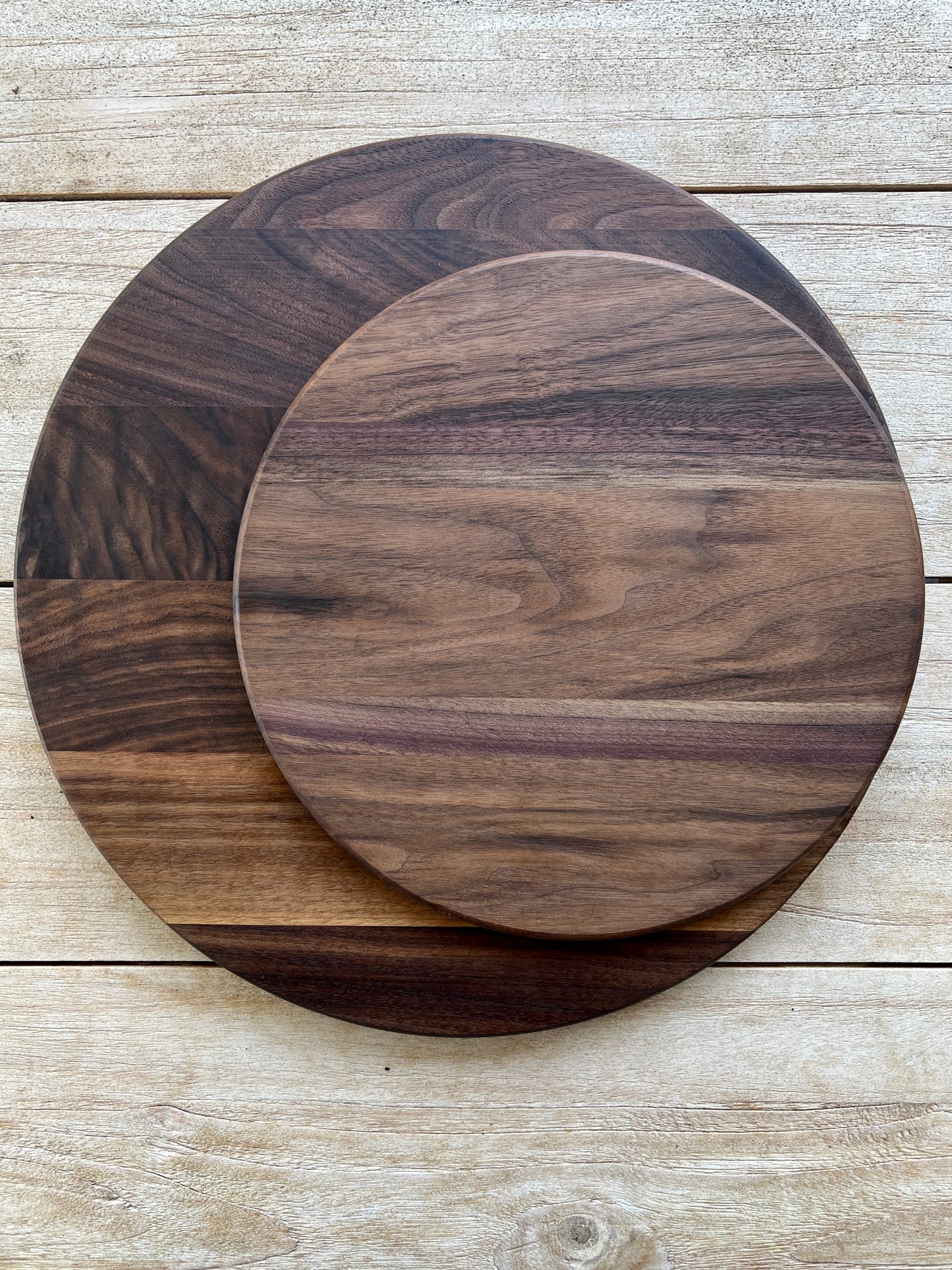 Circle Walnut Board